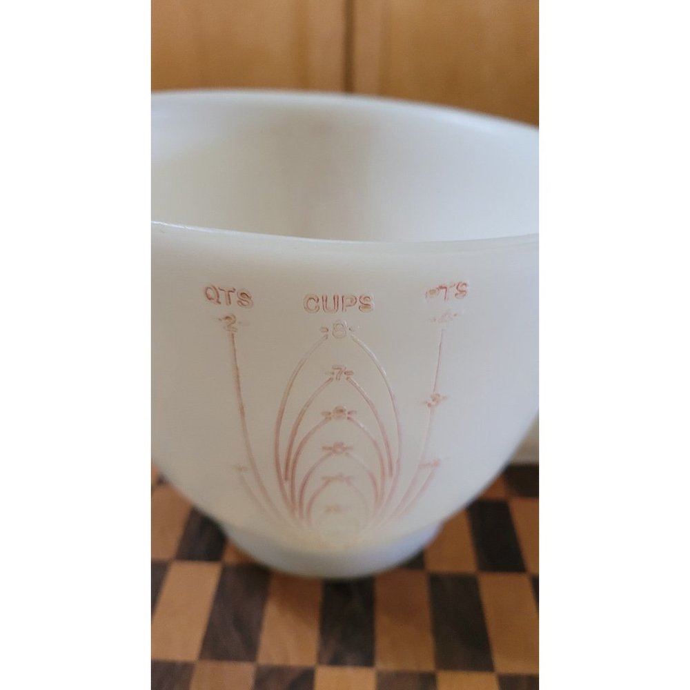 Tupperware Mix & Pour - Picture 2 of 2
